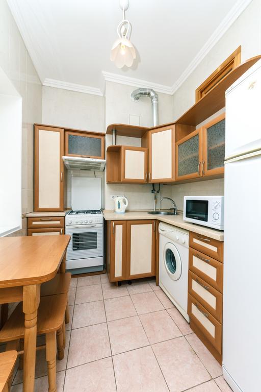 Apartment On Khreshchatyk Kiev Exteriör bild